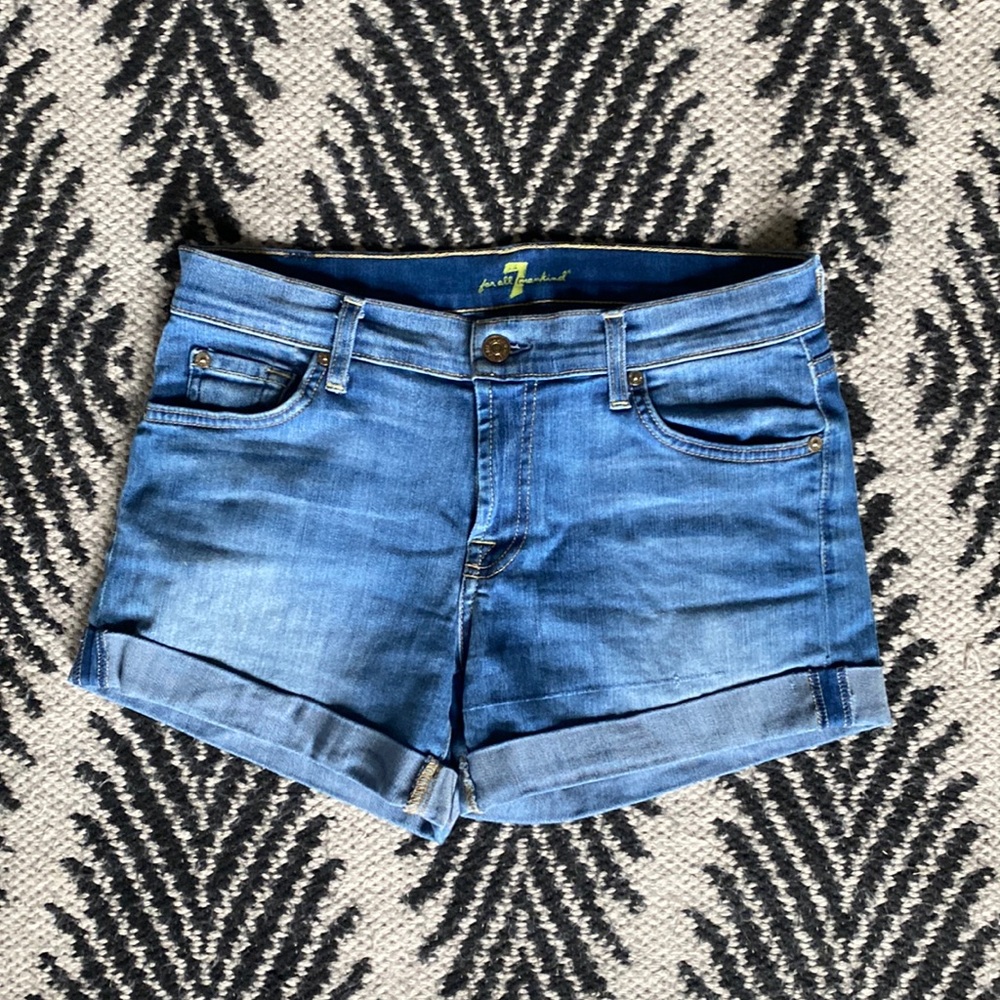 7 cuffed jean shorts - size 27